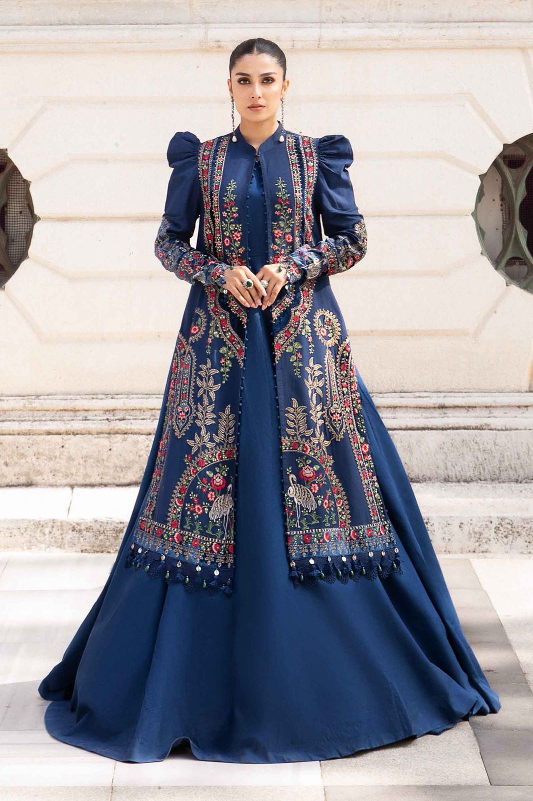 Maria B Winter – Dhanak Heavy Embroidered 3-Pc Suit